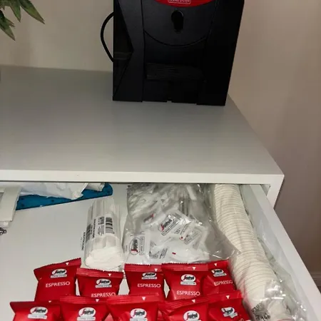 Place To In Tirana, Blloku, Pallat Agimi Apartmán