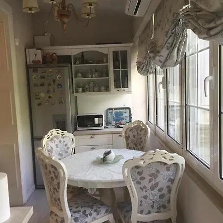 Place To In Tirana, Blloku, Pallat Agimi Apartmán Tirana